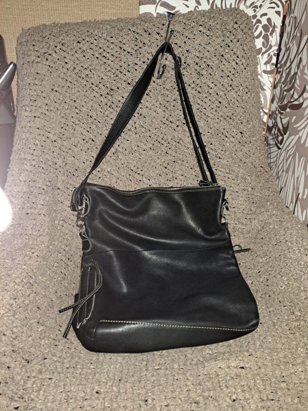 HIP-CANADA MAPLE LEAF-Vintage Black Thick Leather Foldover Bag-Silver-Near Mint - Picture 4 of 9